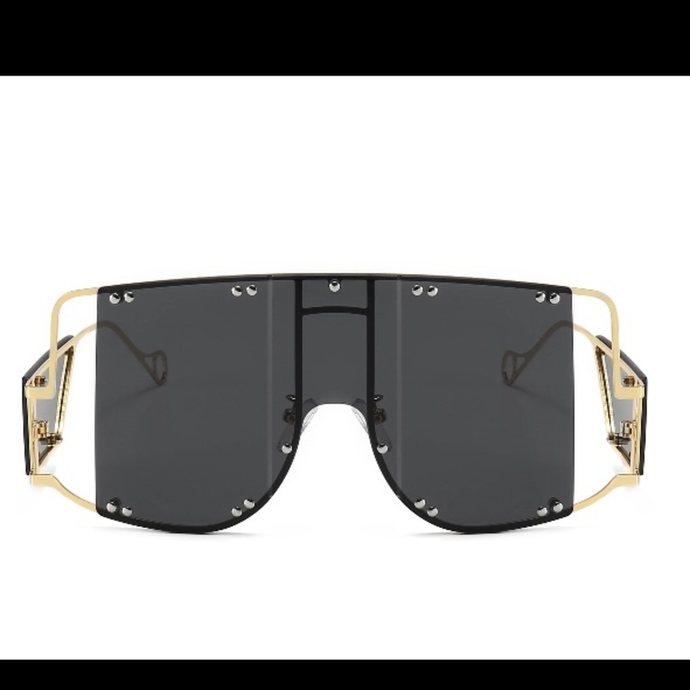 *PRICE DROP* Black & Gold Oversized Goggle Square Shades - Picture 4 of 7